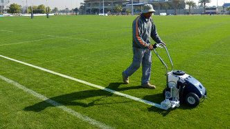 FleetUS Classic Kombi athletic field marking system in action