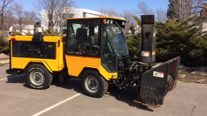 Used 2006 Trackless MT6T 4WD Tractor with snowblower, broom and v-blade
