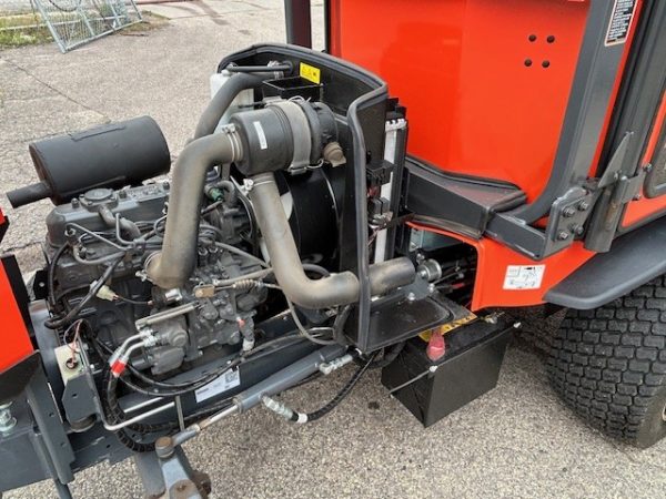2019 Kubota F2690 4WD - Image 3