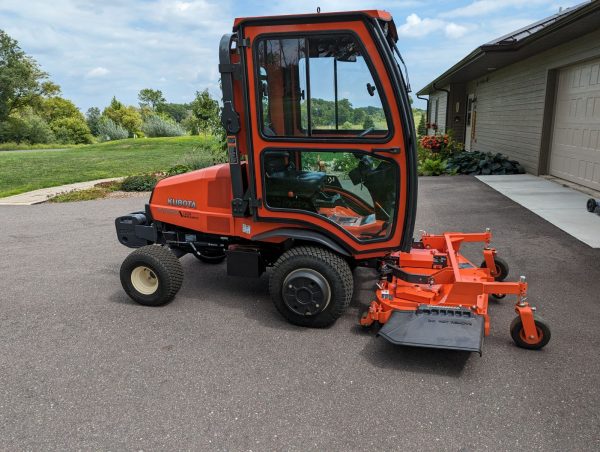 2019 Kubota F2690 4WD